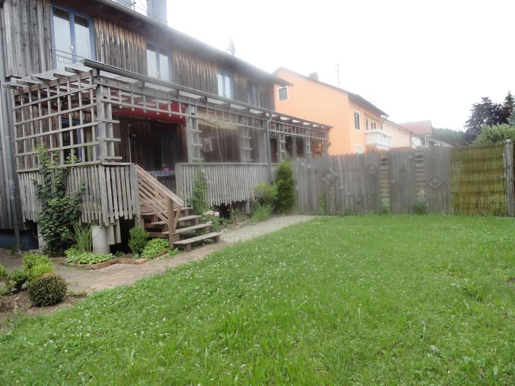 Holzhaus Mit Gruener Aussicht Zum Erholen Burgheim Exterior foto